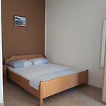 Veronika Апартаменты *
