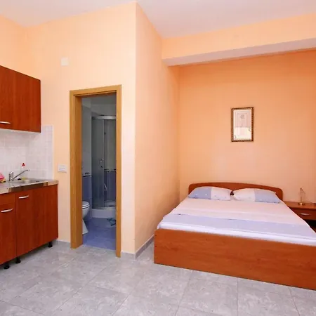 Veronika Appartement Podstrana