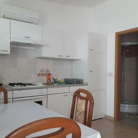 Apartment Veronika Podstrana